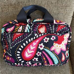 EUC Vera Bradley Lighten Up Travel Organizer